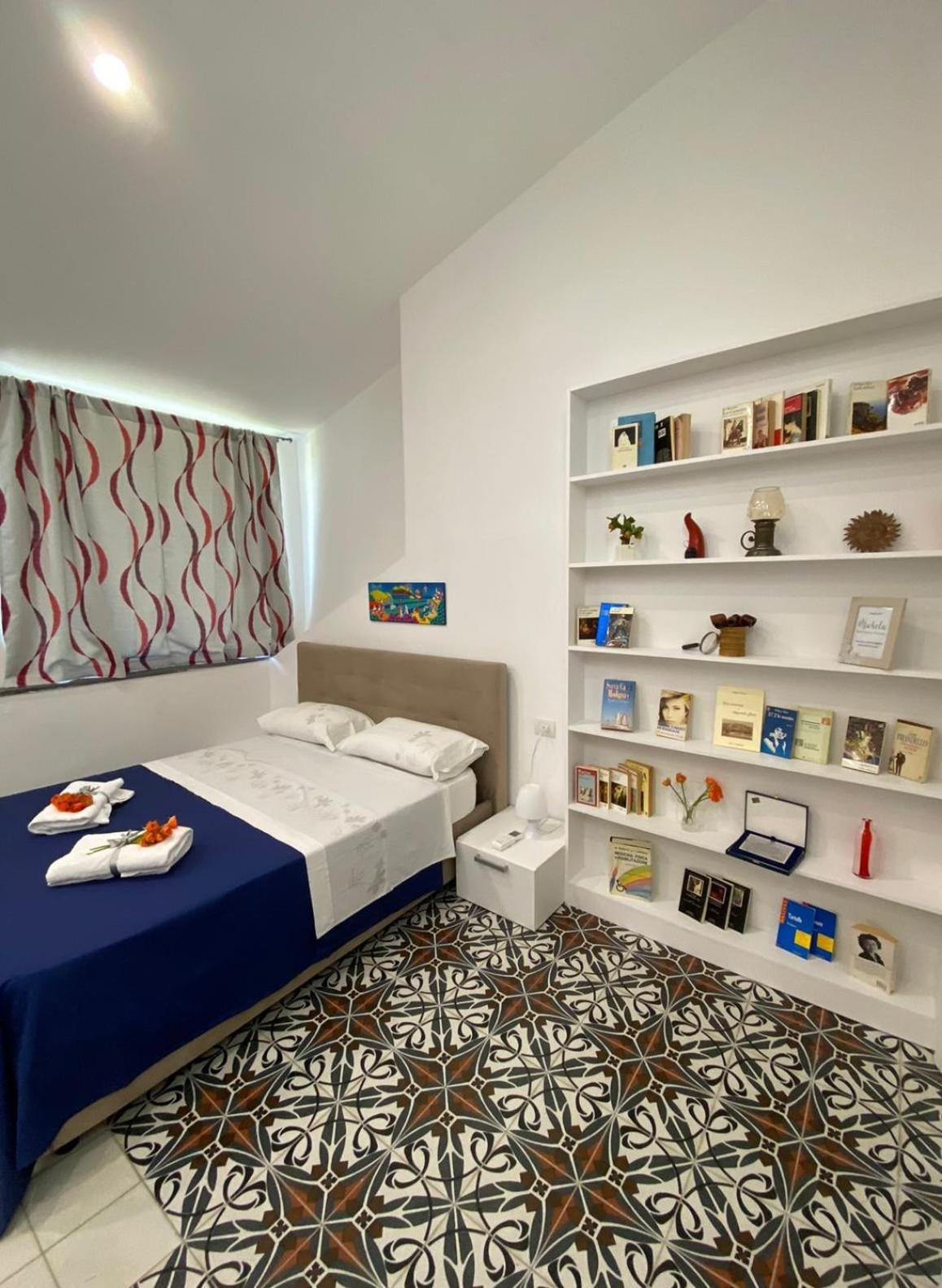 Le Suite Del Castello Castellammare di Stabia Habitación foto